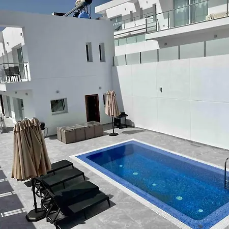 Villa Siam, Great Views, Pool, A/c
